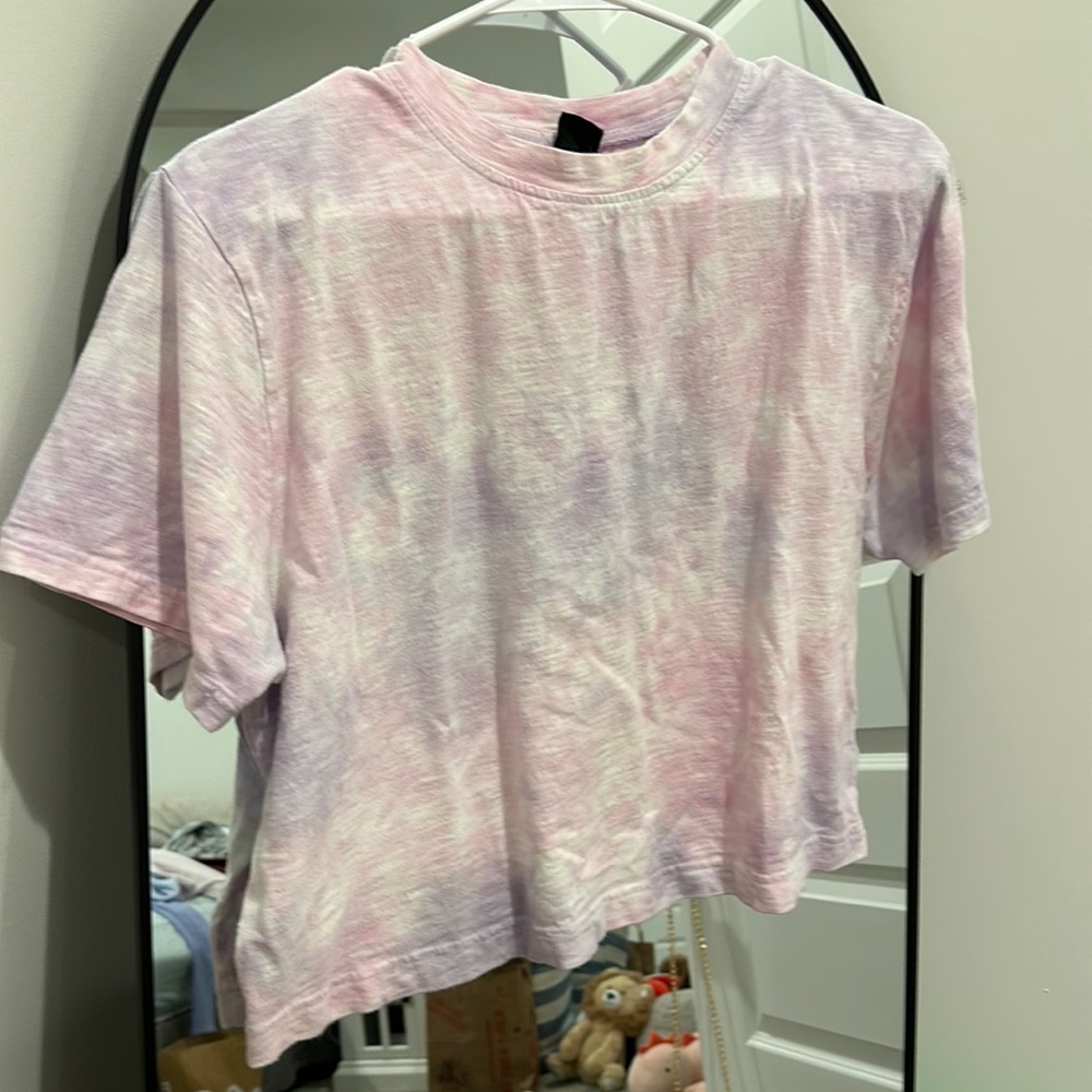 tie dye purple and pink kids tee size small